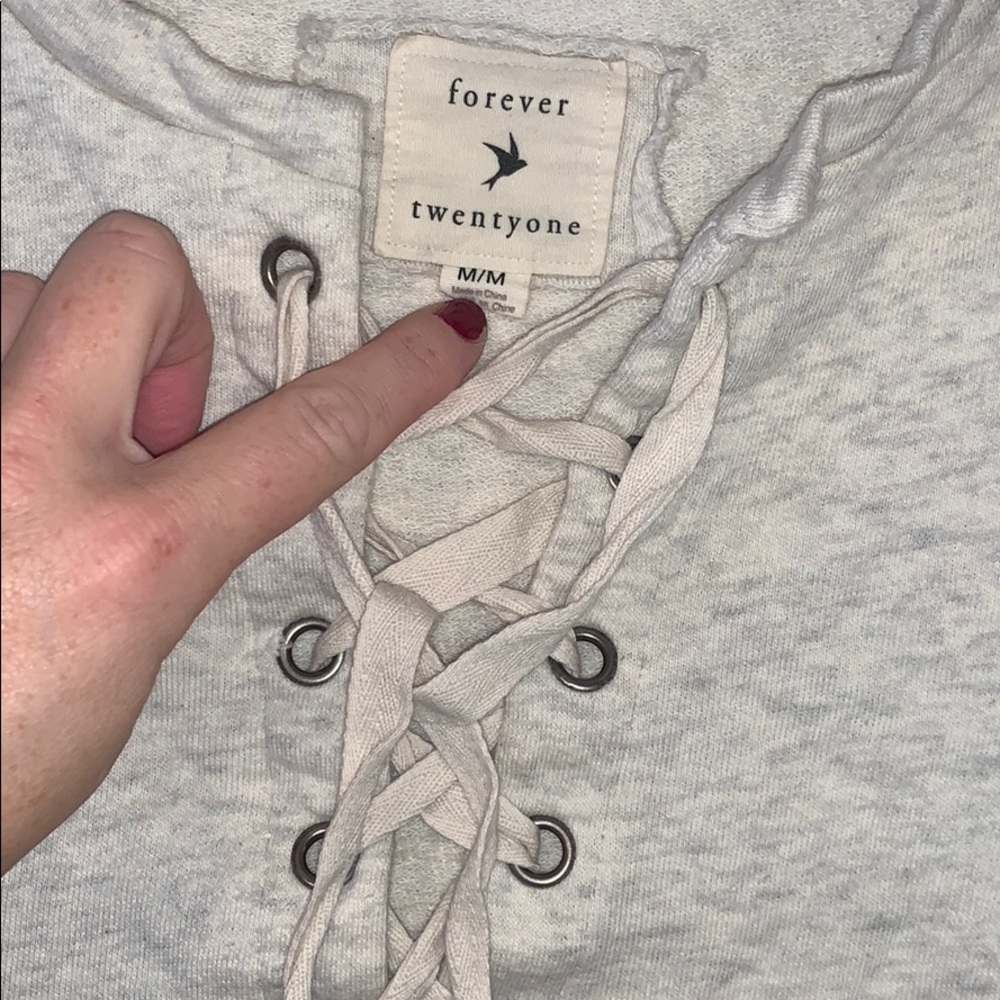 Sweatshirt - Picture 2 of 3